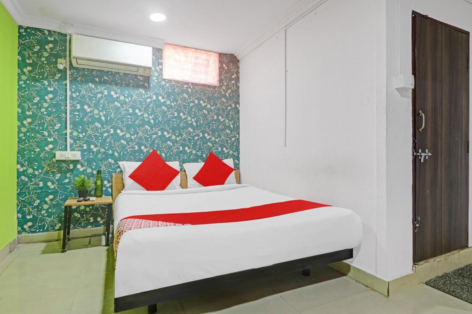 Hotel O New Lakeview Palace حيدر أباد المظهر الخارجي الصورة